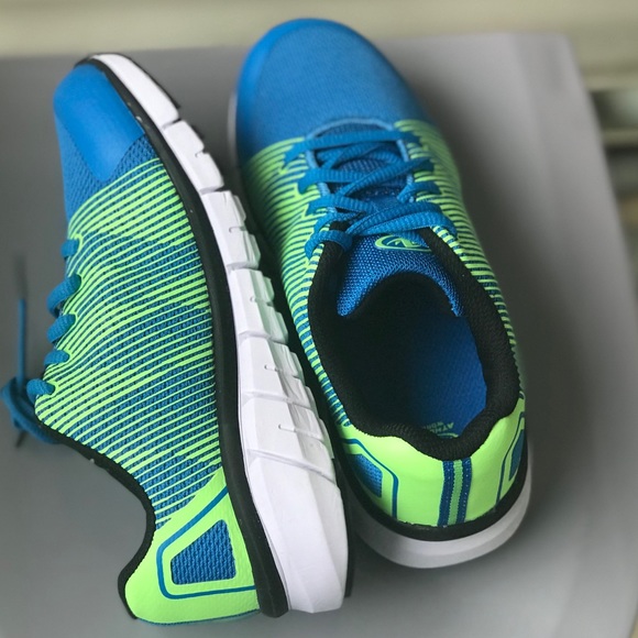 Athletic Works Lightweight Boys Athletics Shoe New - Picture 7 of 8